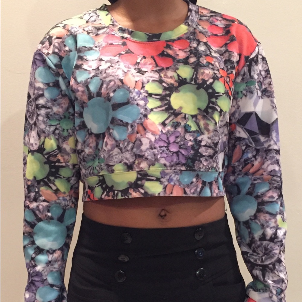 🌈Long Sleeve Crop top 🌈